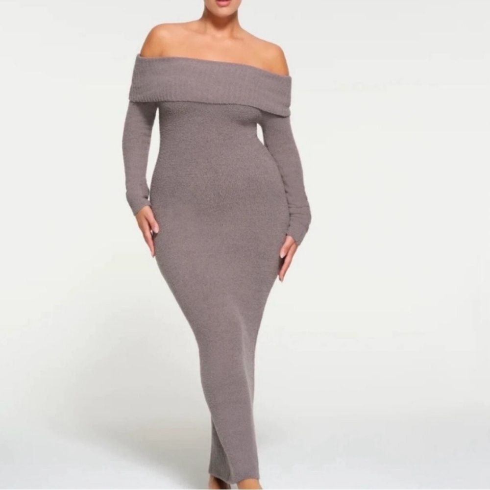 SKIMS Light Cozy Off The Shoulder Maxi Dress Dress Gray Chalk Extra Small